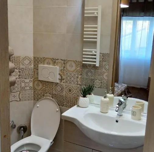 לינה וארוחת בוקר San Pietro Shabby Chic רומא